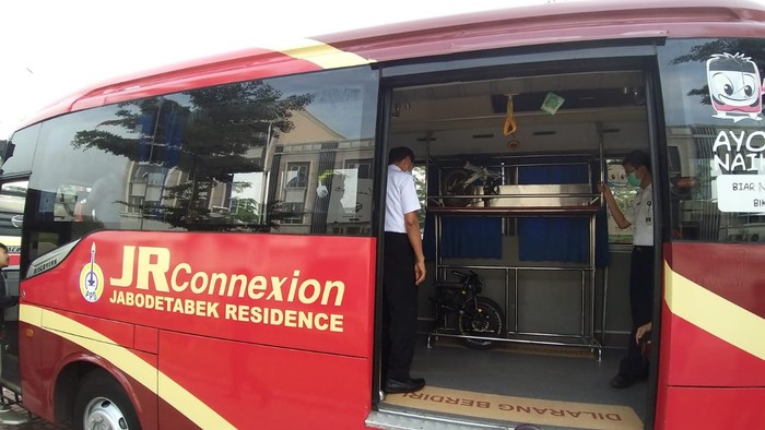 Kementerian Perhubungan melalui Badan Pengelola Transportasi Jabodetabek (BPTJ) menyediakan layanan bagasi sepeda lipat di Bus Jabodetabek Residence Connexion