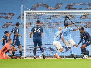 Sterling Antar Man City Ungguli Arsenal 1-0 di Babak Pertama
