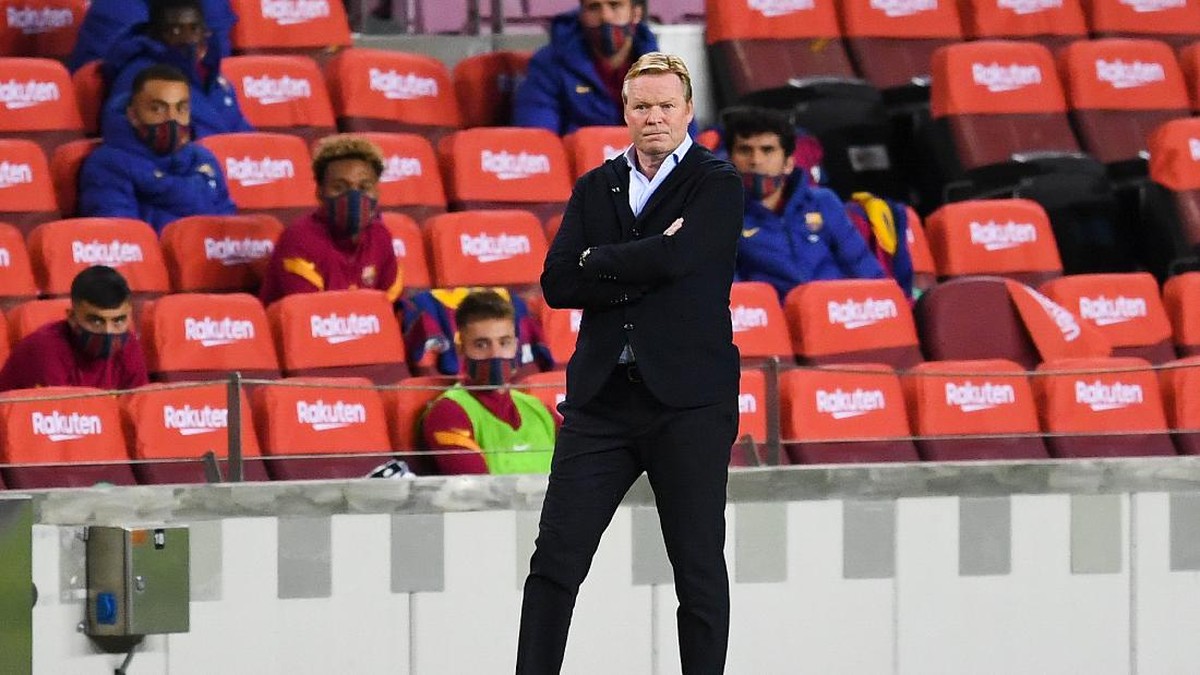 Ronald Koeman enggan meladeni komentar pedas mantan pemainnya, Joaquin (Foto: Getty Images/David Ramos)
