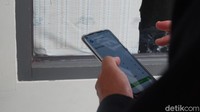 Lebih lanjut, bagi wisatawan yang ingin berkunjung juga diharuskan untuk melakukan reservasi secara online melalui website resmi Tahura, agar mempermudah kalau ada pengunjung yang terkena Corona.