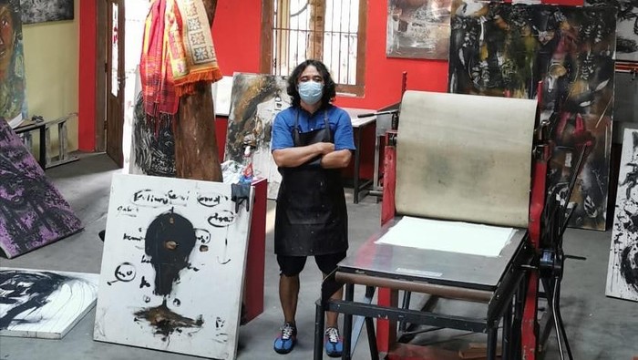 Tisna Sanjaya