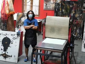 Pandemi Menginspirasi Tisna Sanjaya Buat Karya Seni Terbaru