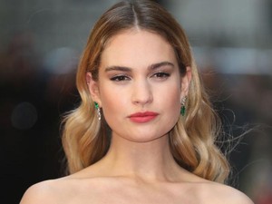 Lily James Ungkap Perilaku Kencan Paling Buruk, Banyak Orang Masih Melakukan