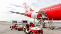 Tekanan Kabin Menghilang, Pesawat AirAsia Mendarat Darurat!