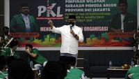 Gubernur DKI Jakarta Anies Baswedan menjadi pemateri di Pelatihan Kepemimpinan Lanjutan Geraka Pemuda Ansor, Jakarta, Minggu (18/10/2020).