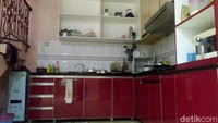 Begini penampakan area dapur di rumah kontrakan Wakil Ketua KPK Nurul Ghufron.