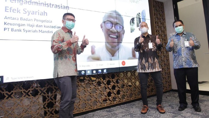 BPKH Gandeng Mandiri Syariah Mandiri Syariah menjalin kerja sama dengan Badan Pengelola Keuangan Haji (BPKH). Kerja sama ini untuk mendukung perkembangan industri keuangan syariah.