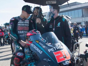 Tekanan Angin Ban Bikin Quartararo Loyo, tapi Masih Ada Untungnya