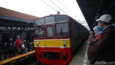 Hari Ini Jadwal KRL Kembali Normal