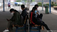 VP Corporate Communications PT KCI Anne Purba mengatakan, penormalan jadwal KRL disesuaikan dengan pemberlakuan pembatasan sosial berskala besar (PSBB) masa transisi di DKI Jakarta.