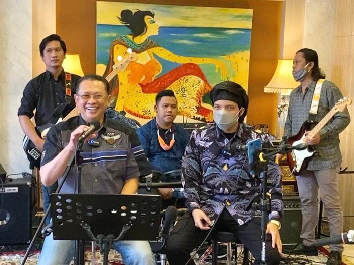 Ketua MPR Bambang Soesatyp