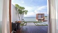 Ada juga kamar premier dengan tiga dan empat kamar yang juga punya pemandangan laut yang dramatis, bisa jadi pelarian buat traveler yang ingin merasakan suasana tenang dari keramaian. (Montiga Resort)