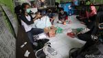 Aksi Bagi-bagi Nasi Bungkus untuk Buruh Terdampak COVID-19