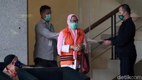 Sosok lain yang turut diperiksa KPK adalah Ida Budiningsih.