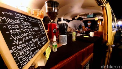 Parkiran Dejafoo Inovasi Pengusaha Kuliner di Tengah Pandemi