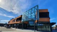 Tempat inipun akan bertransisi menjadi ruang inklusif komunitas yang memperjuangkan arsitektur adaptif, serta aspek warisan ikonik yang tetap menampilkan kesan dari bekas penjara.
