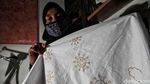 Unik! Ada Batik Motif Corona Buatan Rumahan