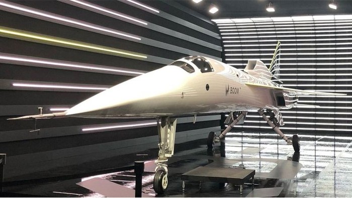 pesawat jet