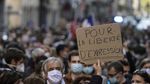 Ribuan Orang Kumpul di Paris Protes Pemenggalan Guru