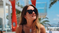 Tidak banyak informasi yang ditemukan dari wanita berusia 24 tahun ini. Namun bila melirik laman sosial instagramnya @alexandraurbi, Alexandra Perez terlihat gemar jalan-jalan. Foto: Instagram @alexandraurbi
