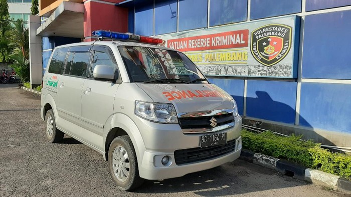 Ambulans viral bawa hantaran di Palembang ditilang polisi (Raja Adil-detikcom)