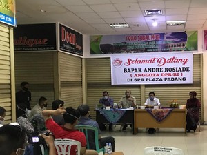 Dibantu Andre, Ratusan Pedagang SPR Padang Akan Pasang Listrik Gratis