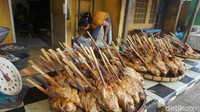 Ketua Koperasi Asap Indah, Desa Wonosari, Kecamatan Bonang, Selasa (20/10/2020) mengatakan, produksi global berkisar antara 20 hingga 25 ton per hari dari semua jenis ikan.
