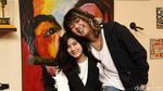 Kemesraan Bojes AFI dan Sang Istri