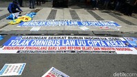 Aksi demo hari ini akan diamankan oleh puluhan ribu personel Polri.