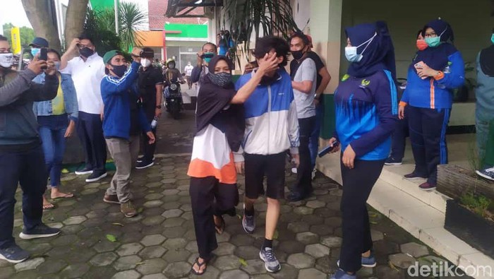Demo mahasiswa Bogor di depan istana Presiden