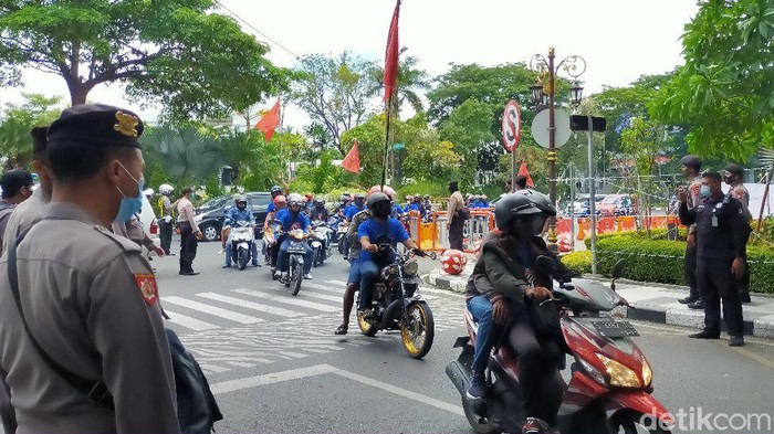 demo tolak omnibus law