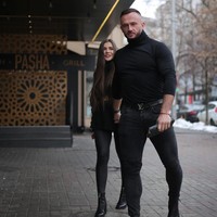 Dmitriy dan Sofia memiliki tiga anak bersama. Mereka telah berpisah enam bulan lalu setelah Sofia mengaku dikhianati namun hubungan mereka dikatakan cukup baik sebelum Dmitriy menghembuskan napas terakhir. Foto: Instagram @stuzhuk_dmitriy