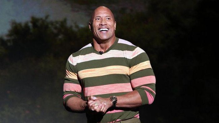 Dwayne Johnson Hadiahi Tequila Untuk Nenek Berusia 101 Tahun