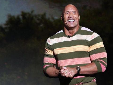 Dwayne Johnson Hadiahi Tequila Untuk Nenek Berusia 101 Tahun Dwayne Johnson Hadiahi Tequila Untuk Nenek Berusia 101 Tahun