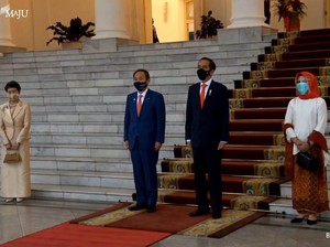 Jokowi Bertemu PM Jepang Yoshihide Suga di Istana Bogor