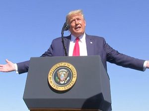 Twitter Trump Dibobol Bermodal Tebak Password, Benarkah?