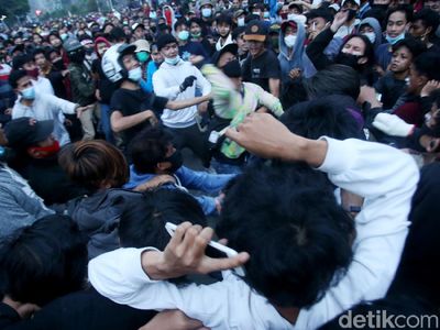 Ketika Copet Berulah di Tengah Demo Patung Kuda