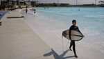 Foto: Bukan Pantai Sungguhan, Ini Kolam Ombak Terbesar di Dunia
