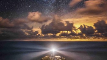 Pememang kategori Landscape at Night diraih Alyn Wallace.  Foto: lpoty.co.uk