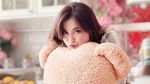 Mahalini Raharja Dekap Teddy Bear, Bikin Pengin Dipeluk Juga Deh!