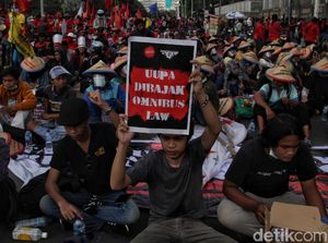 KSPI Minta Upah Minimum 2021 Naik 8%!