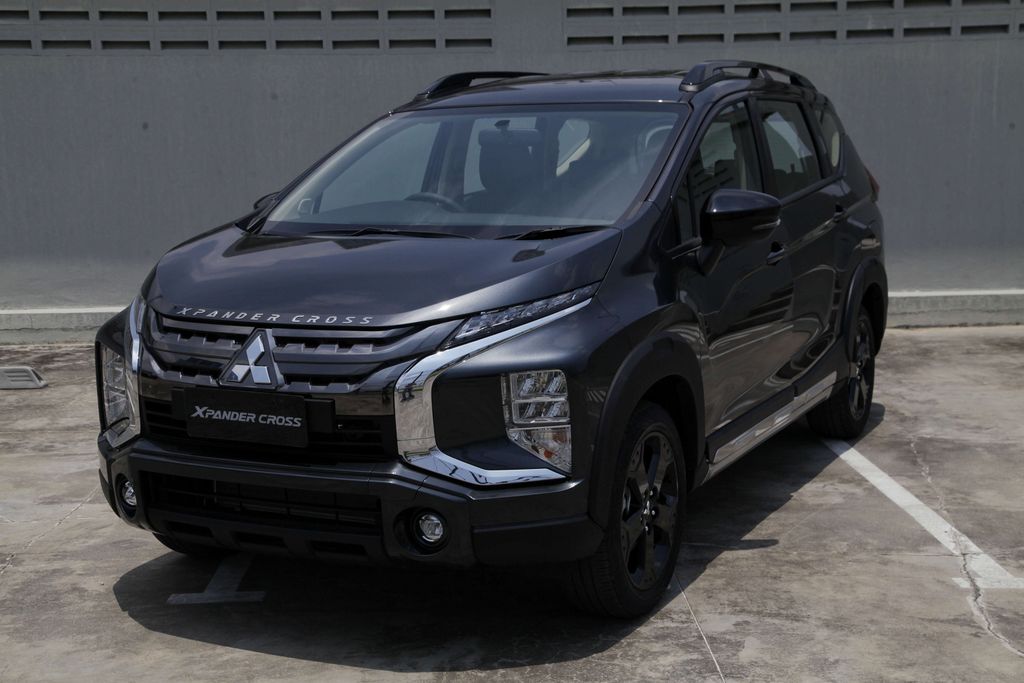 Mitsubishi Xpander Dan Xpander Cross Edisi Spesial Dirilis Usung Nuansa Serba Hitam