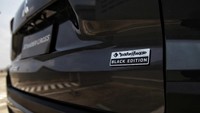 Pada sisi eksterior, penyematan aksen hitam dan perubahan dapat ditemukan pada front lower bumper dan rear lower bumper. (Pradita Utama/DETIKOTO)