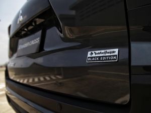 Perkenalkan! Xpander dan Xpander Cross Spesial Bernuansa Hitam
