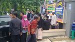 Pelayat Berdatangan ke Rumah Duka Ketua Gerindra Pekalongan