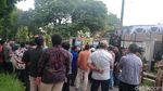 Pelayat Berdatangan ke Rumah Duka Ketua Gerindra Pekalongan