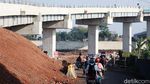 Proyek Jalan Layang di Atas Jalur Kereta Cepat Teggalluar Sudah Rampung