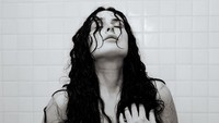 Karena Rumer juga tak menolak perlakuan sang pria tersebut. Dok. Instagram/rumerwillis