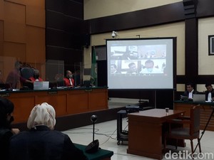 Ajukan Eksepsi, Brigjen Prasetijo Bantah Buat Surat Jalan Djoko Tjandra