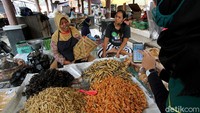 Transaksi non tunai ini juga untuk mencegah penyebaran virus Corona.